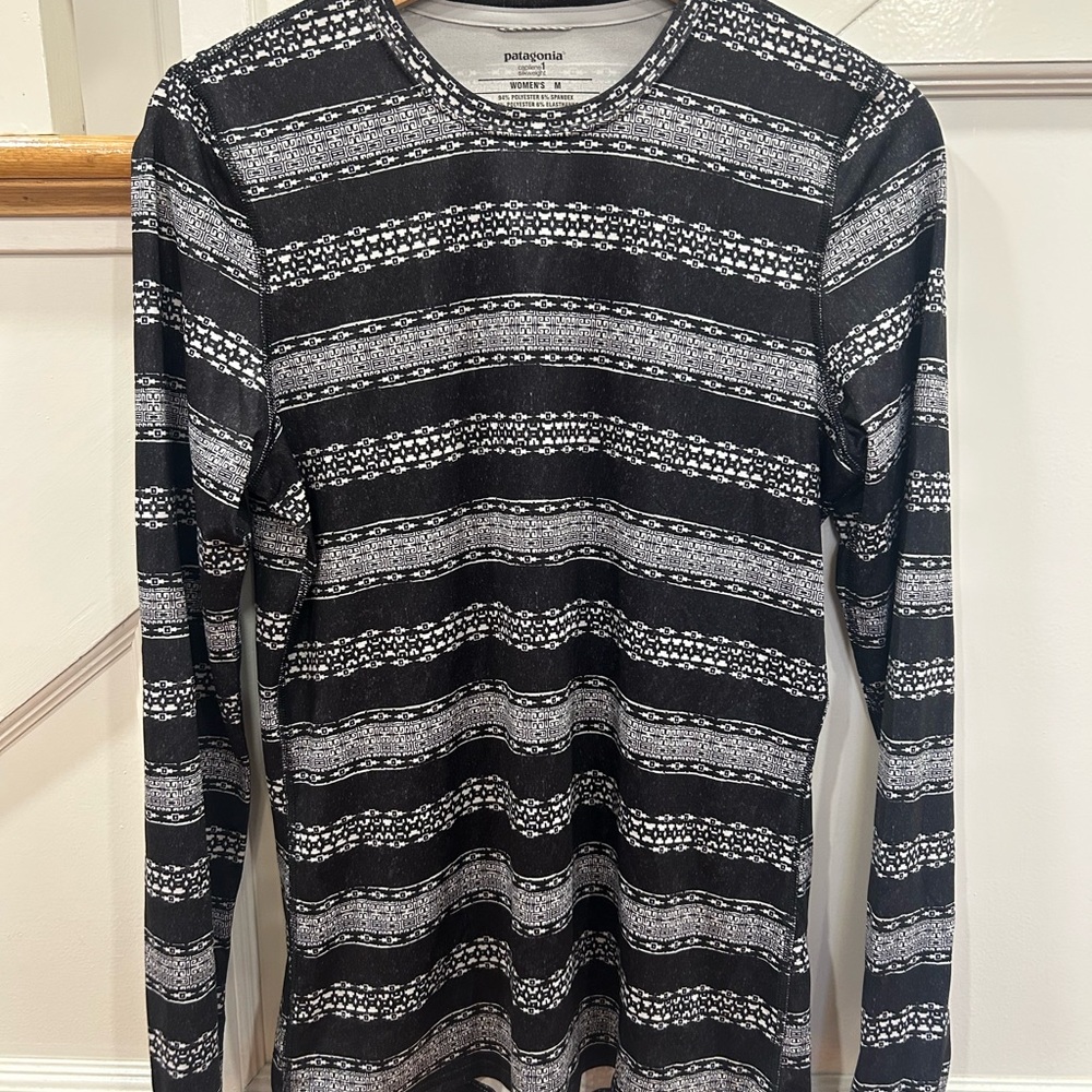 Patagonia Capilene 1 Silk Weight Crew Neck T-Shirt Long Sleeve Women’s medium